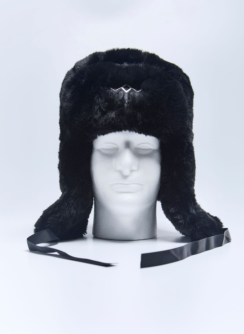 Monarch_Mode_0.1 Winter Fur Trapper Hat Attack (Black)