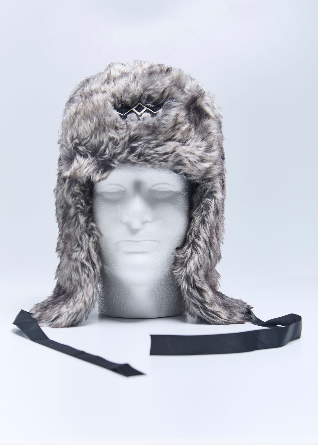 Monarch_Mode_0.1 Winter Fur Trapper Hat Attack (Gray)